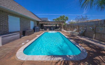 Why Cedar is the Perfect Wood for Pool Fences